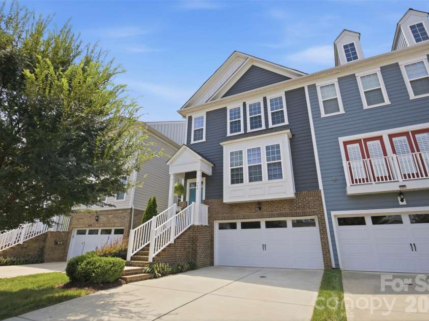 346 Belton Street, Charlotte, NC 28209.  MLS# CAR4419009, YatesRealty ID 51632. 