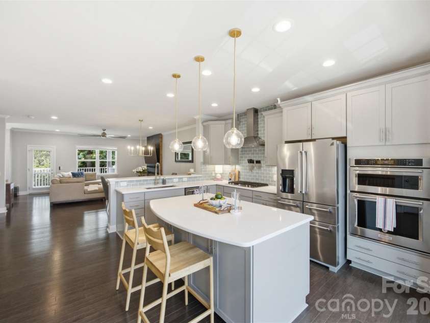 346 Belton Street, Charlotte, NC 28209.  MLS# CAR4419009, YatesRealty ID 51632. 