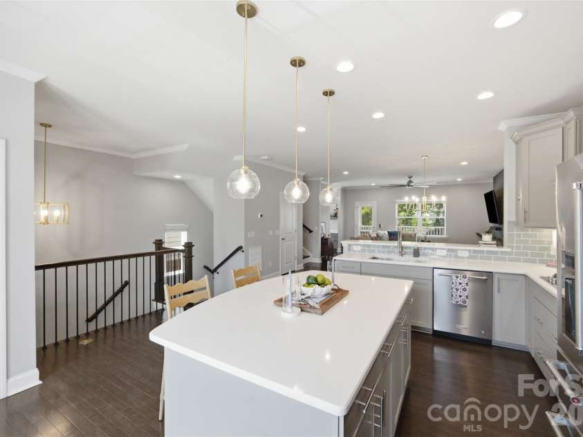 346 Belton Street, Charlotte, NC 28209.  MLS# CAR4419009, YatesRealty ID 51632. 