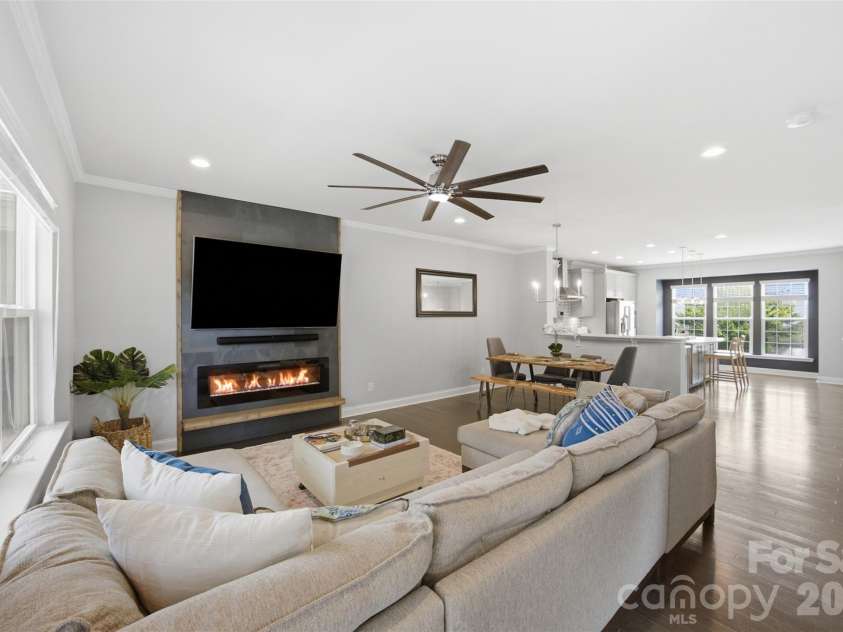 346 Belton Street, Charlotte, NC 28209.  MLS# CAR4419009, YatesRealty ID 51632. 