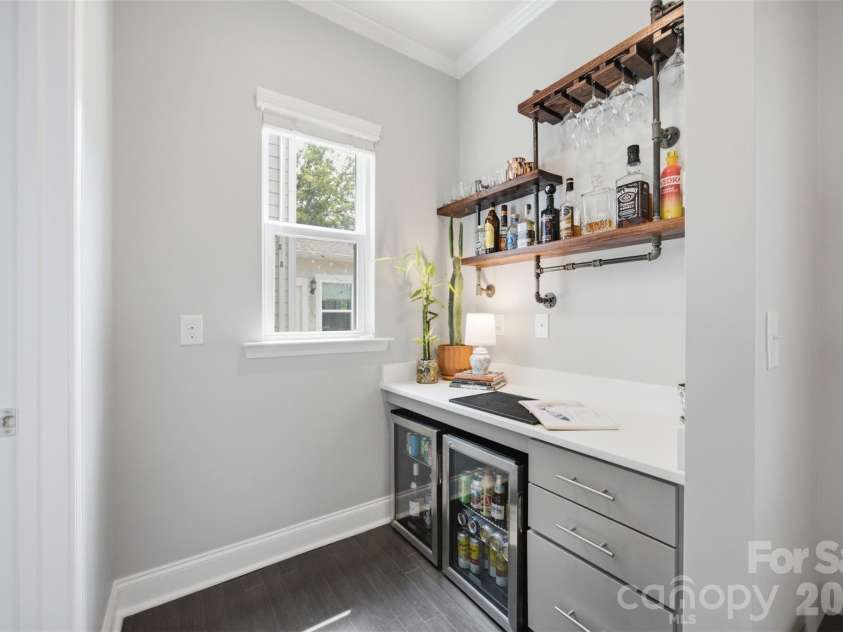 346 Belton Street, Charlotte, NC 28209.  MLS# CAR4419009, YatesRealty ID 51632. 
