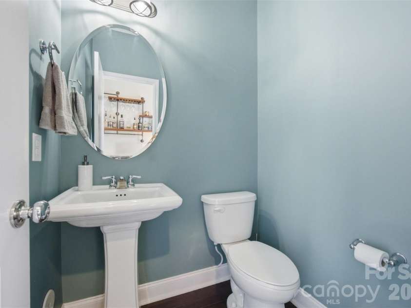 346 Belton Street, Charlotte, NC 28209.  MLS# CAR4419009, YatesRealty ID 51632. 