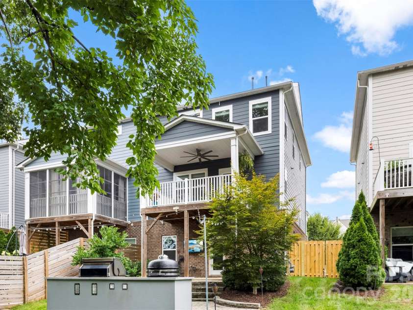 346 Belton Street, Charlotte, NC 28209.  MLS# CAR4419009, YatesRealty ID 51632. 
