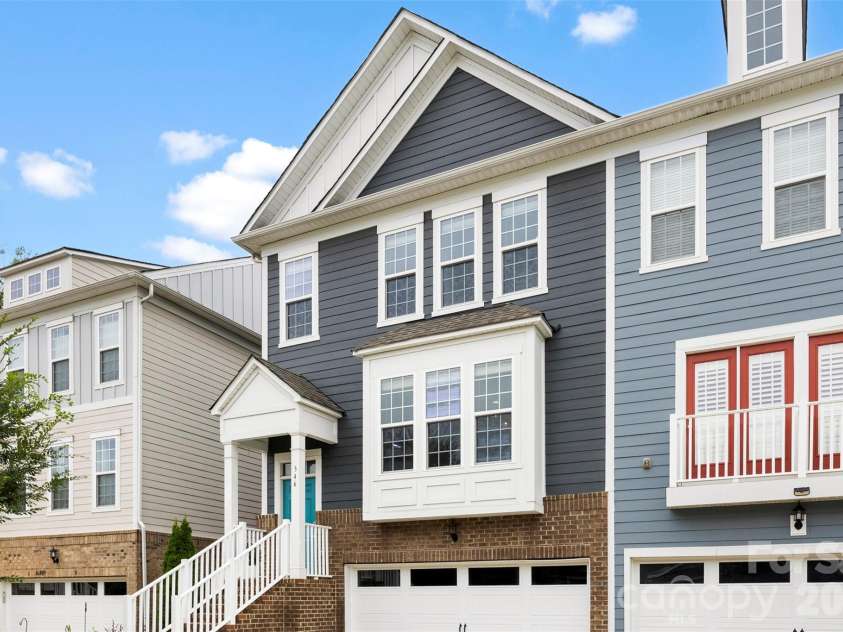 346 Belton Street, Charlotte, NC 28209.  MLS# CAR4419009, YatesRealty ID 51632. 