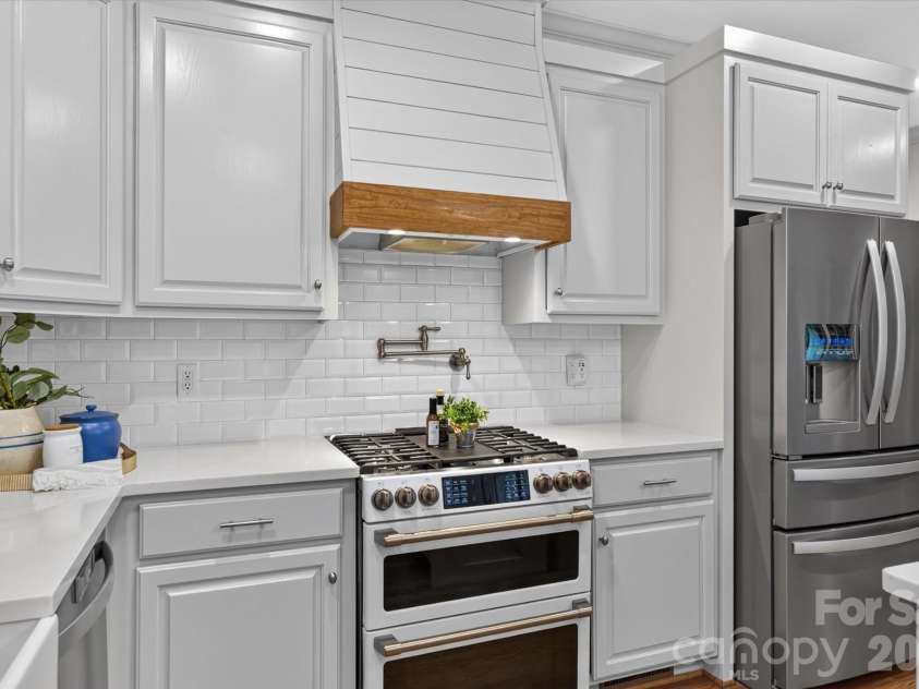 611 Pacer Lane, Waxhaw, NC 28173.  MLS# CAR4420787, YatesRealty ID 51634. 