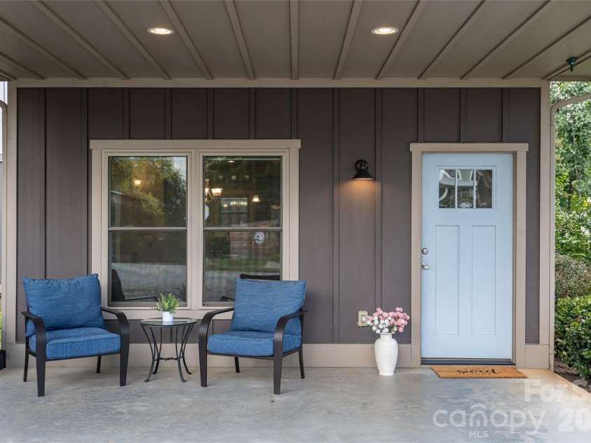 43 Burk Street, Asheville, NC 28806.  MLS# CAR4421364, YatesRealty ID 51635. 