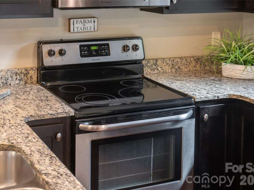 43 Burk Street, Asheville, NC 28806.  MLS# CAR4421364, YatesRealty ID 51635. 