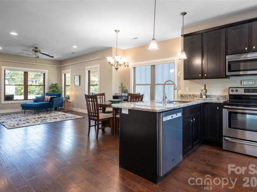 43 Burk Street, Asheville, NC 28806.  MLS# CAR4421364, YatesRealty ID 51635. 