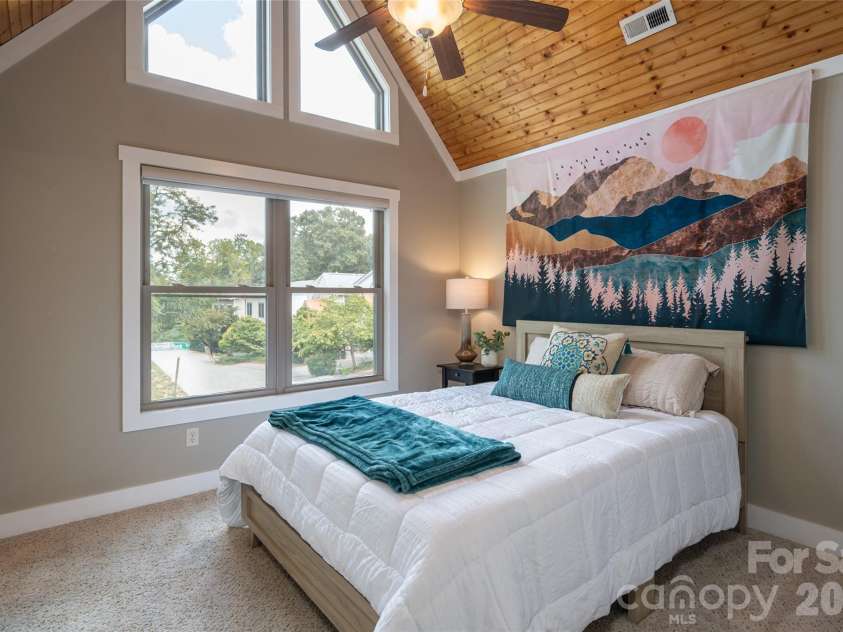 43 Burk Street, Asheville, NC 28806.  MLS# CAR4421364, YatesRealty ID 51635. 