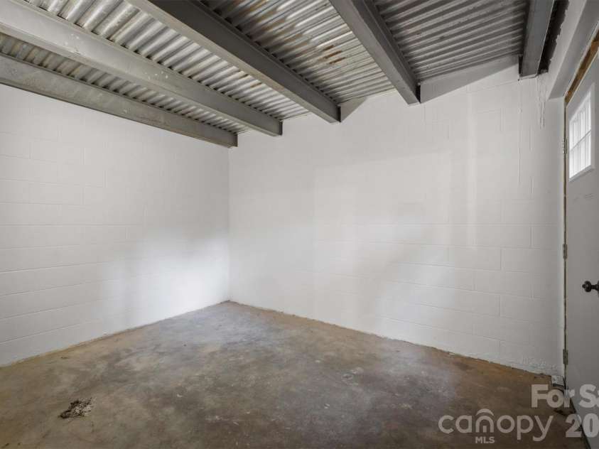 3890 Hyder Court, Morganton, NC 28655.  MLS# CAR4411266, YatesRealty ID 51637. 