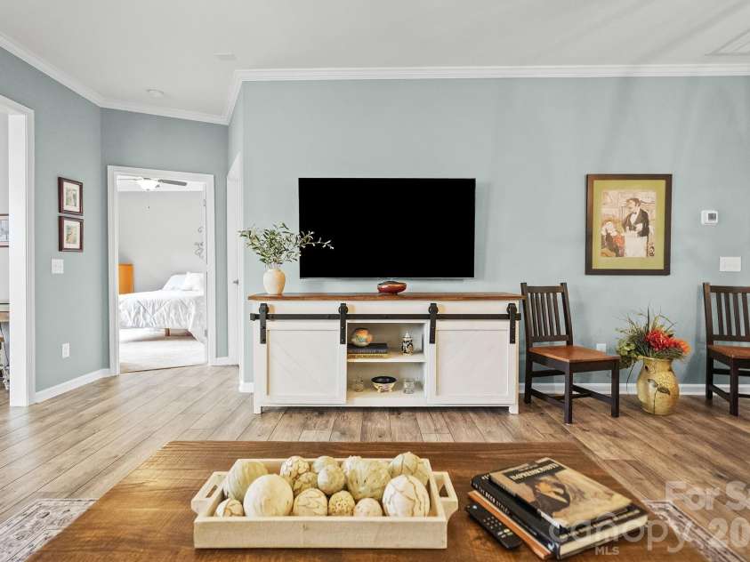 1018 Kirby Drive, Fort Mill, SC 29715.  MLS# CAR4411917, YatesRealty ID 51638. Great Room