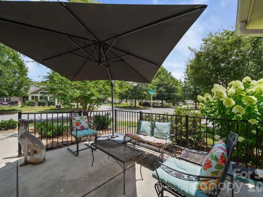 2307 Villa Oaks Court, Gastonia, NC 28054.  MLS# CAR4414288, YatesRealty ID 51639. 