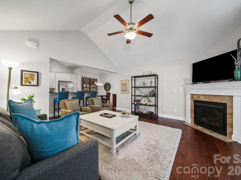 2307 Villa Oaks Court, Gastonia, NC 28054.  MLS# CAR4414288, YatesRealty ID 51639. 