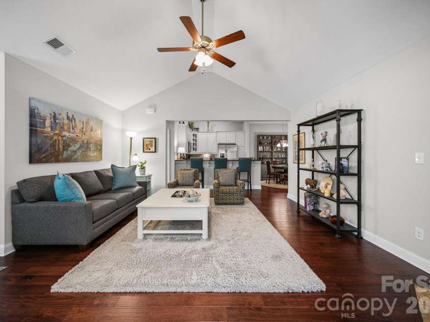 2307 Villa Oaks Court, Gastonia, NC 28054.  MLS# CAR4414288, YatesRealty ID 51639. 