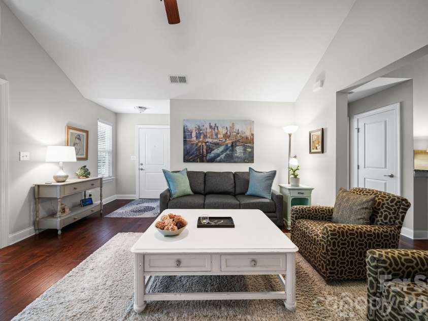 2307 Villa Oaks Court, Gastonia, NC 28054.  MLS# CAR4414288, YatesRealty ID 51639. 