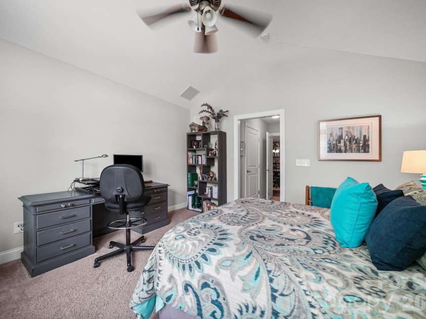 2307 Villa Oaks Court, Gastonia, NC 28054.  MLS# CAR4414288, YatesRealty ID 51639. 