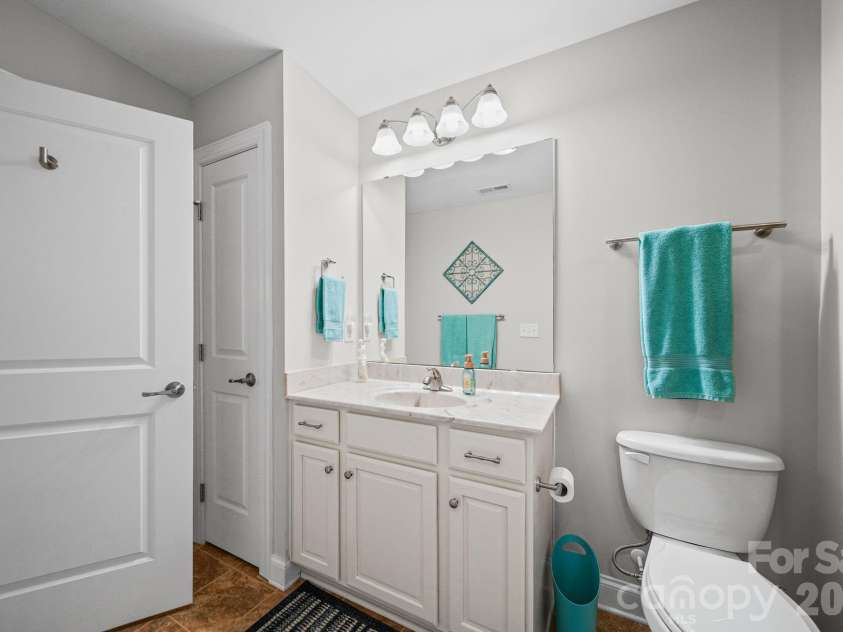 2307 Villa Oaks Court, Gastonia, NC 28054.  MLS# CAR4414288, YatesRealty ID 51639. 