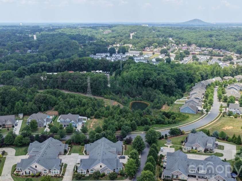 2307 Villa Oaks Court, Gastonia, NC 28054.  MLS# CAR4414288, YatesRealty ID 51639. 