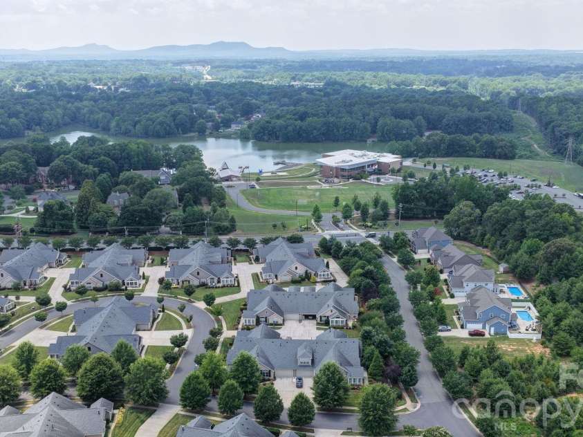 2307 Villa Oaks Court, Gastonia, NC 28054.  MLS# CAR4414288, YatesRealty ID 51639. 
