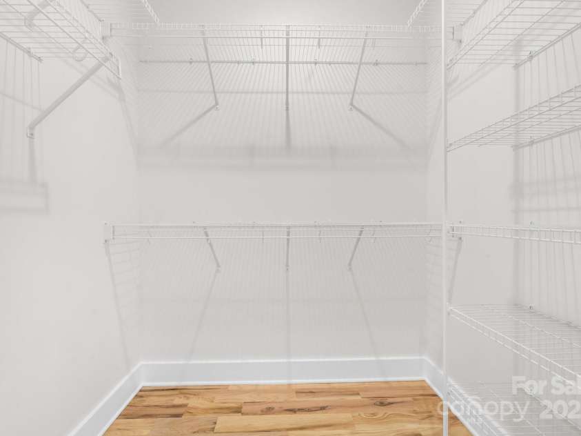4060 Steve Ikerd Drive, Hickory, NC 28601.  MLS# CAR4232735, YatesRealty ID 5164. 