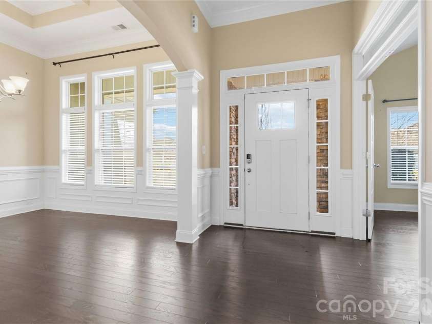 8830 Artesa Mill Lane, Charlotte, NC 28214.  MLS# CAR4359759, YatesRealty ID 5164. 