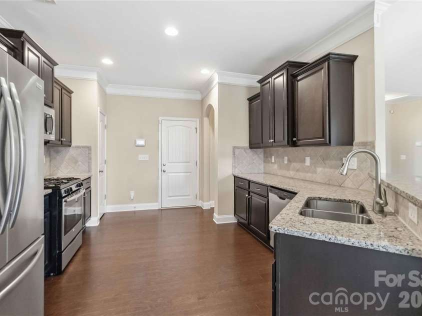 8830 Artesa Mill Lane, Charlotte, NC 28214.  MLS# CAR4359759, YatesRealty ID 5164. 