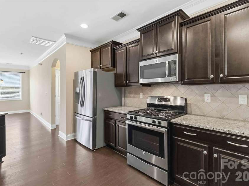 8830 Artesa Mill Lane, Charlotte, NC 28214.  MLS# CAR4359759, YatesRealty ID 5164. 