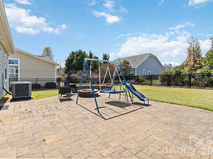 8830 Artesa Mill Lane, Charlotte, NC 28214.  MLS# CAR4359759, YatesRealty ID 5164. 