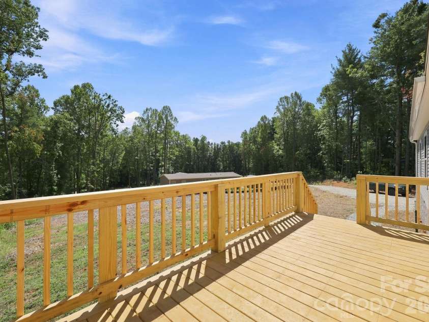 93 Foxcroft Lane, Flat Rock, NC 28792.  MLS# CAR4414955, YatesRealty ID 51640. Front Porch