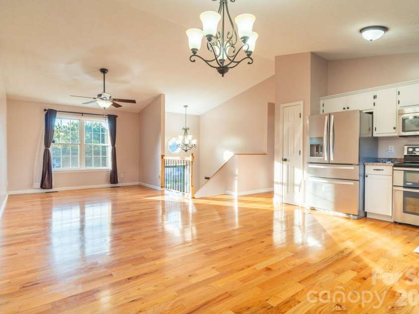 1260 Star Lane, Morganton, NC 28655.  MLS# CAR4403577, YatesRealty ID 51642. 