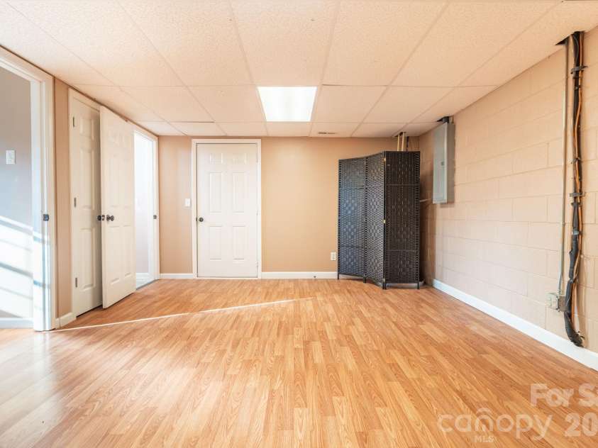 1260 Star Lane, Morganton, NC 28655.  MLS# CAR4403577, YatesRealty ID 51642. 