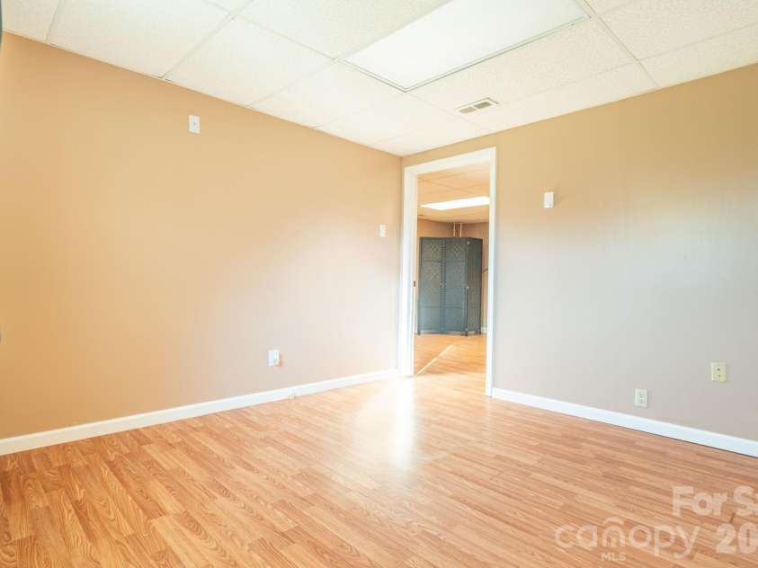 1260 Star Lane, Morganton, NC 28655.  MLS# CAR4403577, YatesRealty ID 51642. 