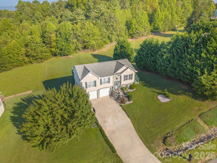 1260 Star Lane, Morganton, NC 28655.  MLS# CAR4403577, YatesRealty ID 51642. 