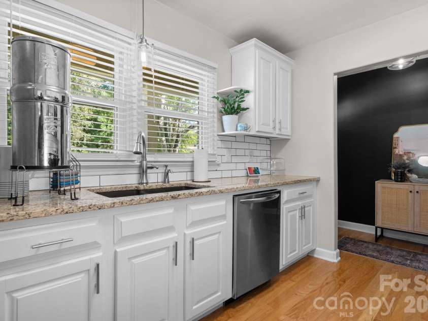 2729 Sandy Ford Road, Newton, NC 28658.  MLS# CAR4406143, YatesRealty ID 51643. 