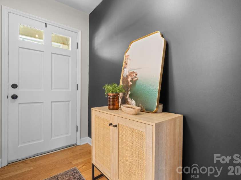 2729 Sandy Ford Road, Newton, NC 28658.  MLS# CAR4406143, YatesRealty ID 51643. Foyer