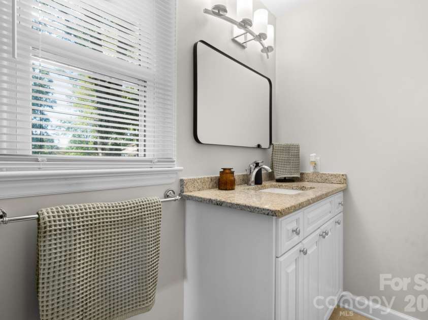 2729 Sandy Ford Road, Newton, NC 28658.  MLS# CAR4406143, YatesRealty ID 51643. Primary Full Bathroom