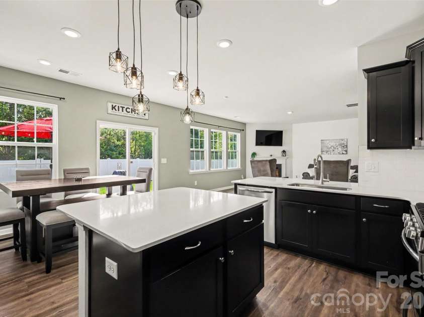 1571 Loggerhead Drive, Lancaster, SC 29720.  MLS# CAR4425185, YatesRealty ID 51644. Kitchen