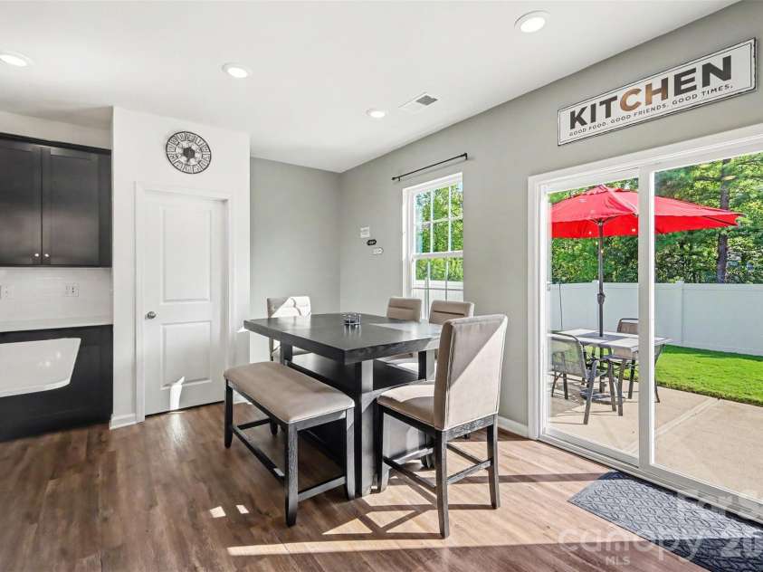 1571 Loggerhead Drive, Lancaster, SC 29720.  MLS# CAR4425185, YatesRealty ID 51644. Kitchen dining area
