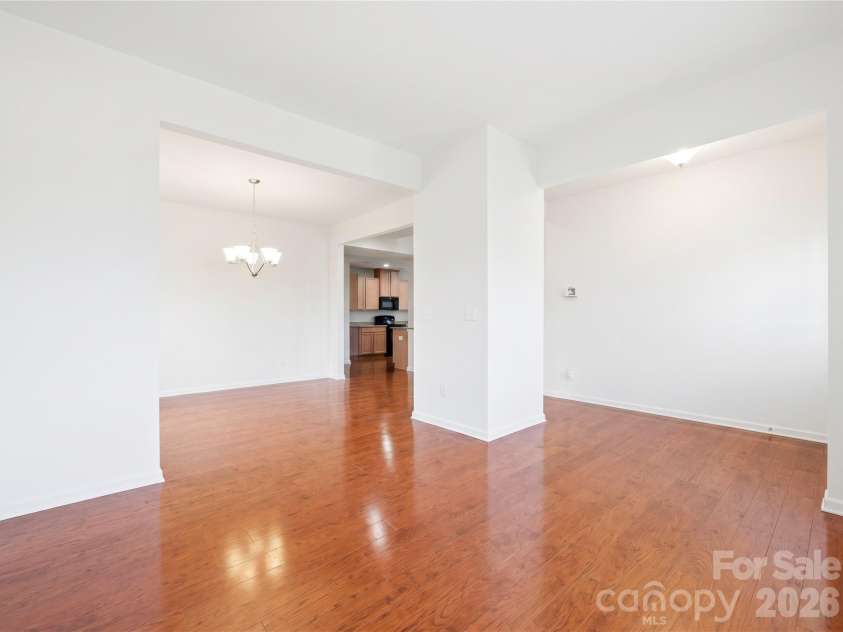 3341 Linetender Drive, Davidson, NC 28036.  MLS# CAR4425656, YatesRealty ID 51645. Office/Flex Room: Dedicated main-level flex space ideal for a home office, study area, playroom, or hobby room.