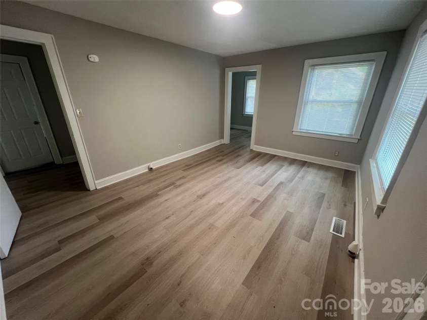 1107 Davidson Avenue, Gastonia, NC 28052.  MLS# CAR4422495, YatesRealty ID 51647. 