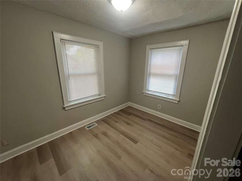 1107 Davidson Avenue, Gastonia, NC 28052.  MLS# CAR4422495, YatesRealty ID 51647. 