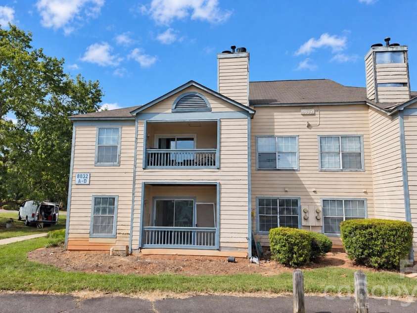 8032 Tremaine Court, Charlotte, NC 28227.  MLS# CAR4425514, YatesRealty ID 51648. 