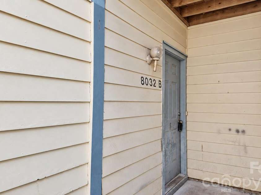 8032 Tremaine Court, Charlotte, NC 28227.  MLS# CAR4425514, YatesRealty ID 51648. 