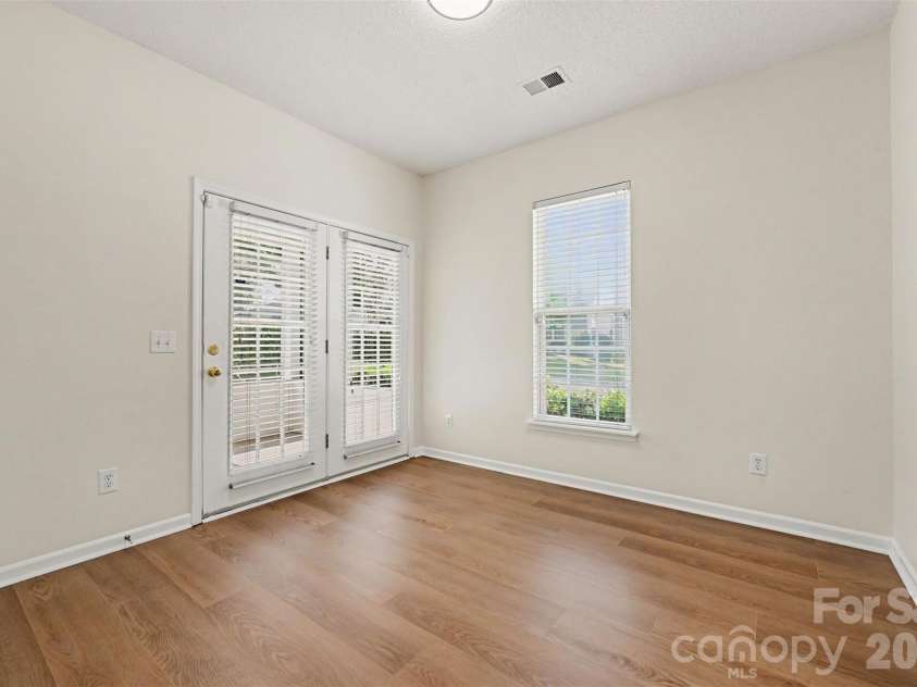 12114 Groth Court, Charlotte, NC 28277.  MLS# CAR4400315, YatesRealty ID 5165. Secondary Bedroom