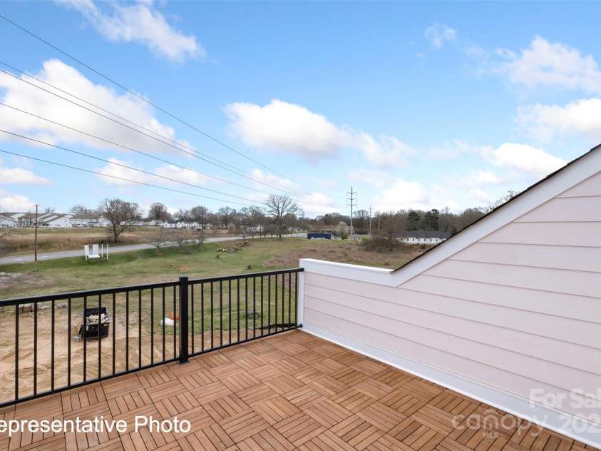 5830 Pittmon Lane, Kannapolis, NC 28081.  MLS# CAR4161640, YatesRealty ID 5165. 