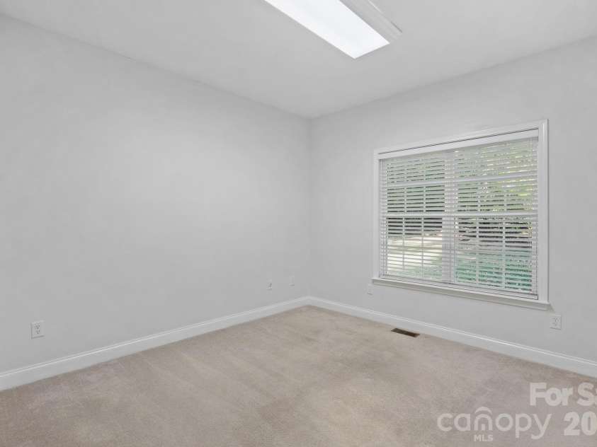 155 Culpeze Road, Mooresville, NC 28117.  MLS# CAR4424374, YatesRealty ID 51650. Main Level Flex Room with Closet