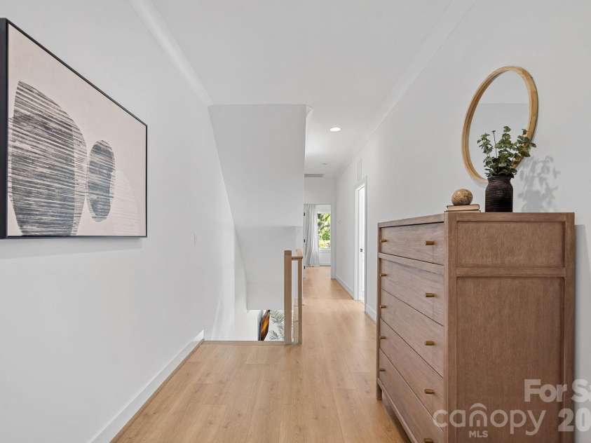 910 Van Every Street, Charlotte, NC 28205.  MLS# CAR4424577, YatesRealty ID 51651. 