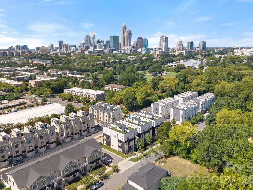 910 Van Every Street, Charlotte, NC 28205.  MLS# CAR4424577, YatesRealty ID 51651. 