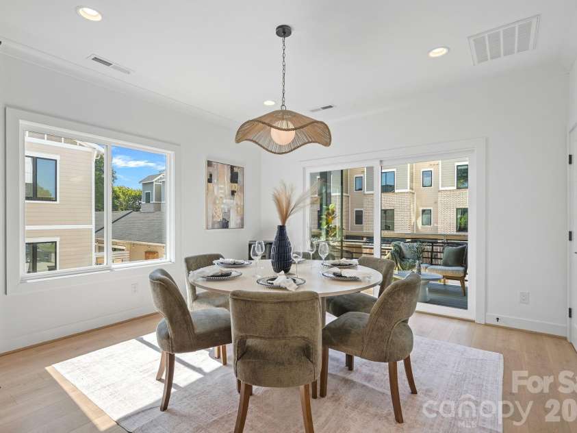 910 Van Every Street, Charlotte, NC 28205.  MLS# CAR4424577, YatesRealty ID 51651. Dining Area