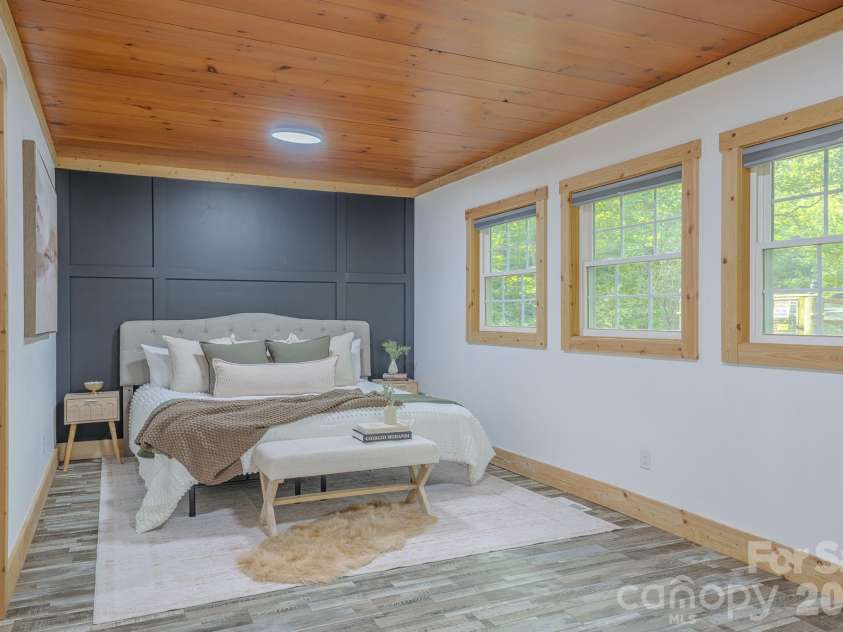 633 Kingdom Place, Zirconia, NC 28790.  MLS# CAR4425682, YatesRealty ID 51652. 